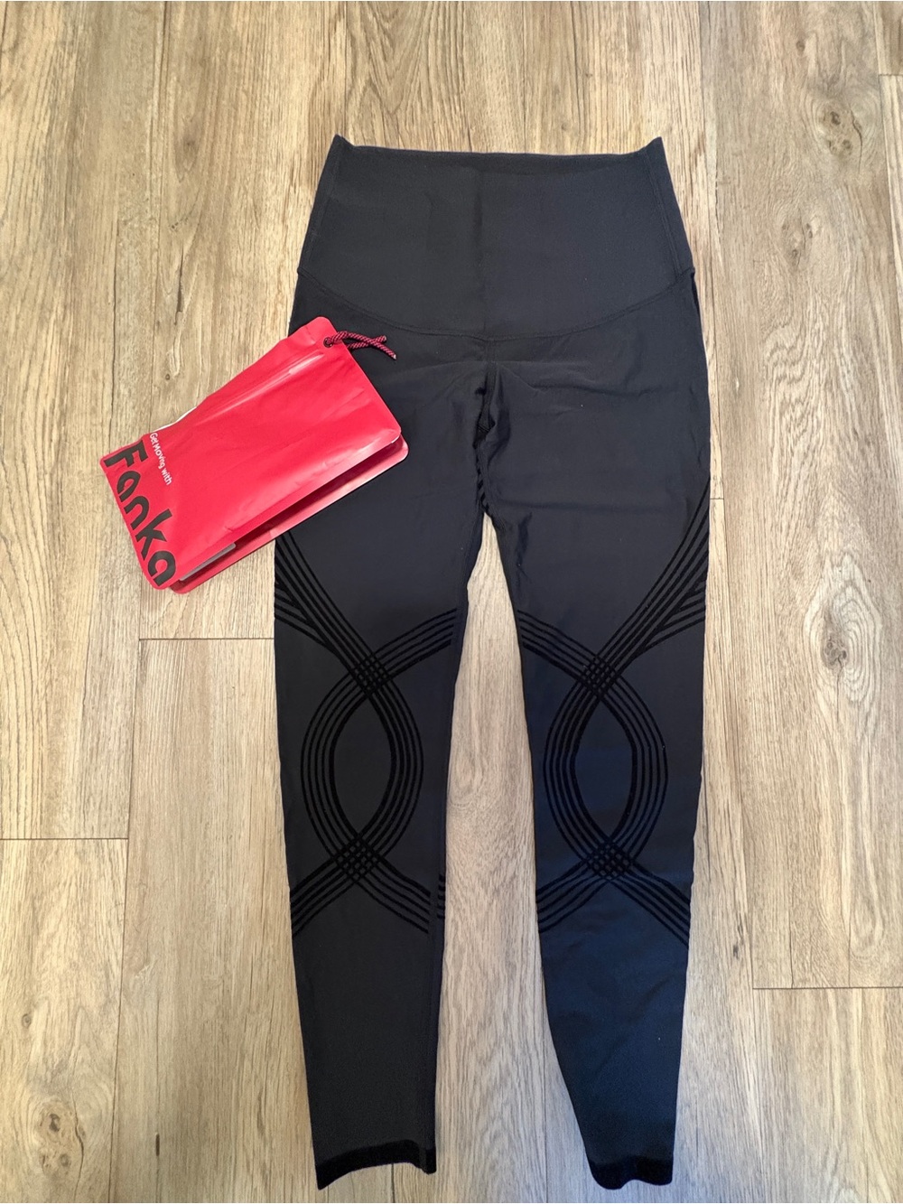 High-Rise Black Leggings with Tonal Geometric Detailing
